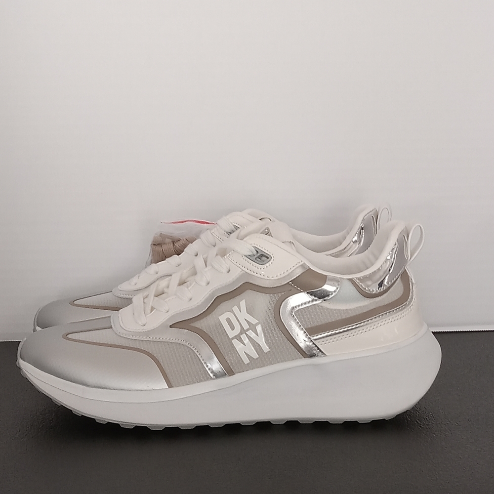 DKNY Aki Women's White Platform Sneakers Size 11 M